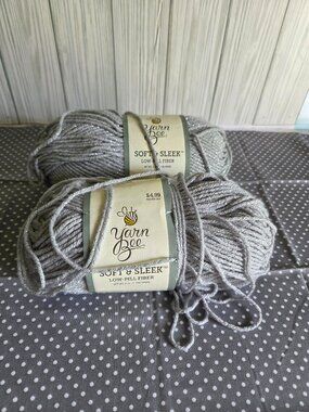 Yarn Bee Soft & Sleek Silver Sparkle Yarn – 2 Skeins NWT, 186 Yards Each